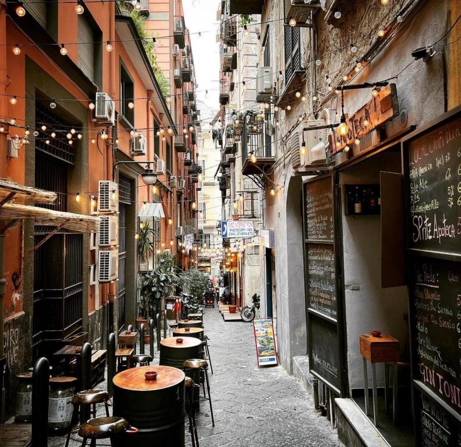 Casa Mires Apartment Napoli Bagian luar foto