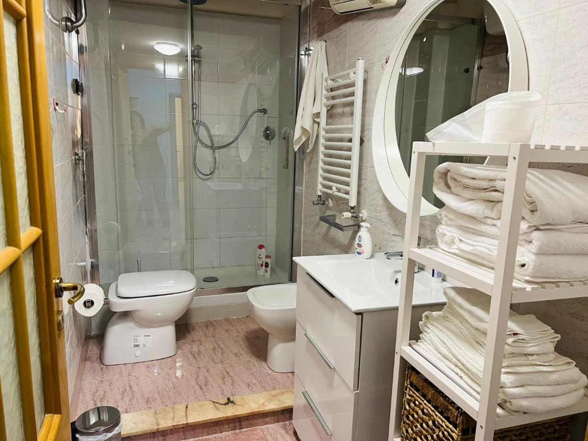 Casa Mires Apartment Napoli Bagian luar foto