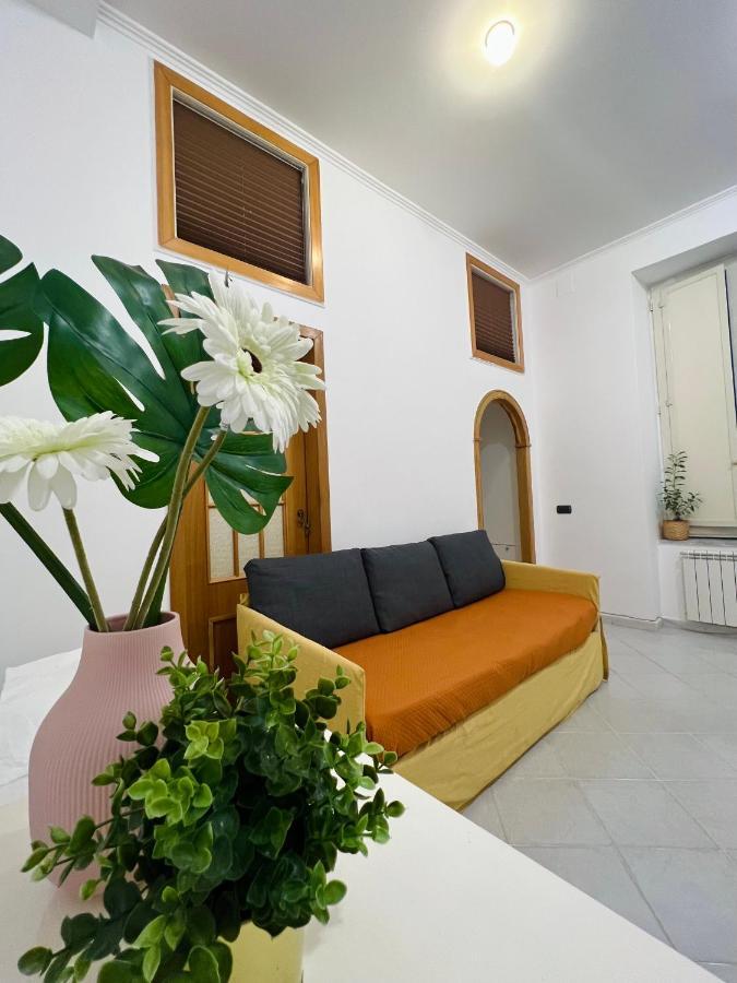 Casa Mires Apartment Napoli Bagian luar foto
